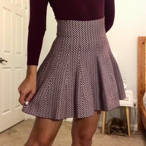 Wet Seal Maroon & White Chevron Skirt Size Medium